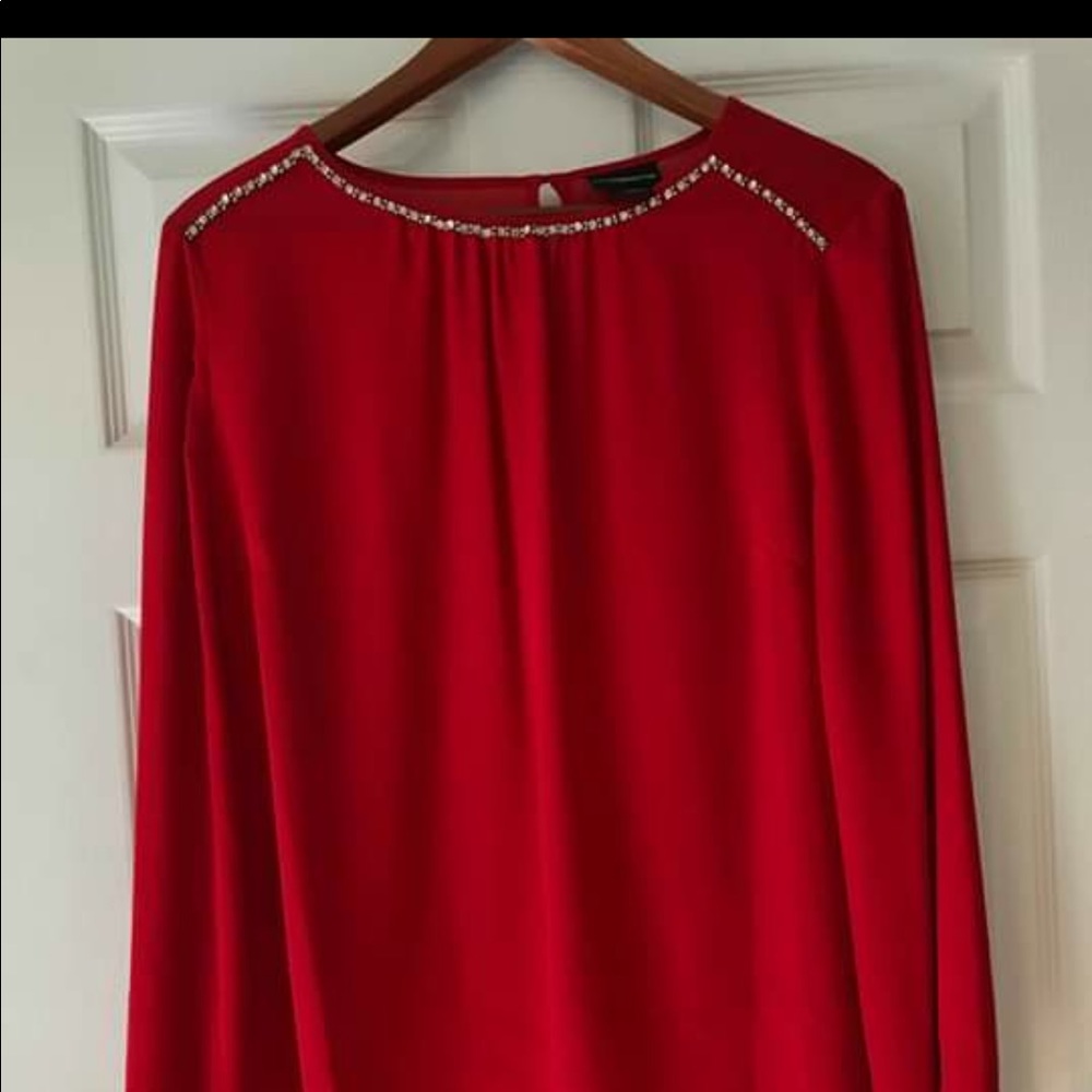 Red blouse - Picture 2 of 4